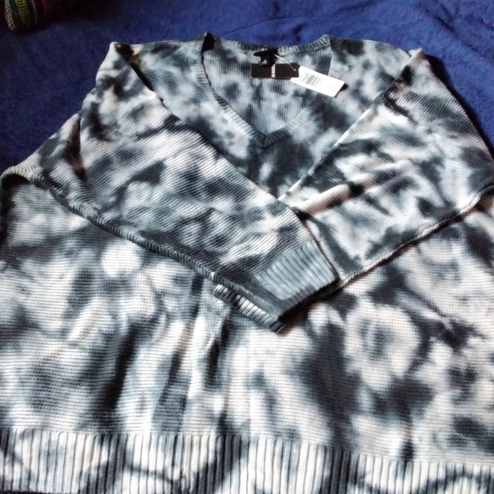 COPY - Torrid Black Tie Dye Cotton Pullover Sweater